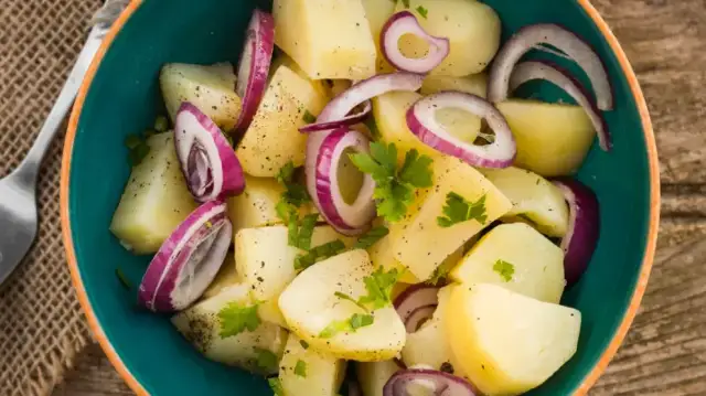 Ensalada de patata perfecta: ¿Ensaladilla o Campera? Trucos de experto