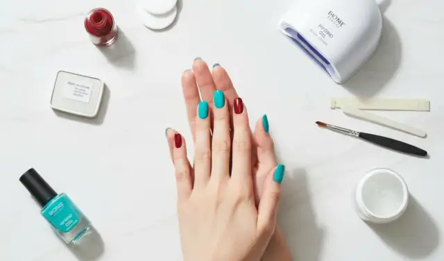 Jaki lakier do paznokci? Wybierz idealny: hybryda, żel czy klasyk?