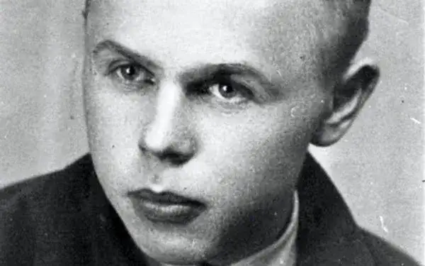 "Czerwona zaraza": wiersz zakazany w PRL. Pełny tekst i analiza