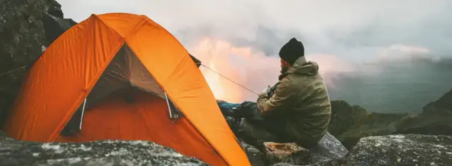 Jaki namiot 2 osobowy wybrać, aby uniknąć nieprzyjemnych niespodzianek?