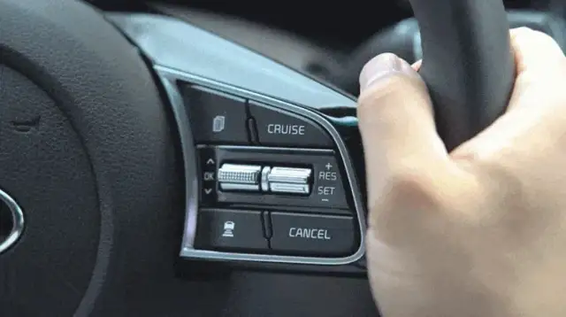 Kia Sportage 3: Tempomat pełny poradnik. Włączysz go bez problemu!