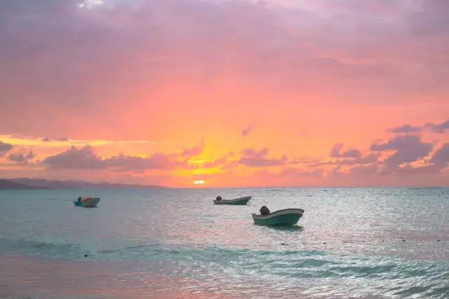 Na jakiej wyspie leży Dominikana? Odkryj jej geograficzne tajemnice