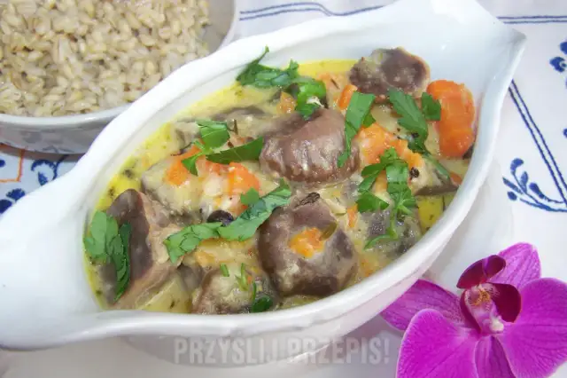 Żołądki drobiowe kcal - ile kalorii mają i jak je zdrowo przygotować