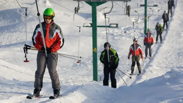 Otwarte wyciągi narciarskie w Polsce: Sprawdź warunki 2026