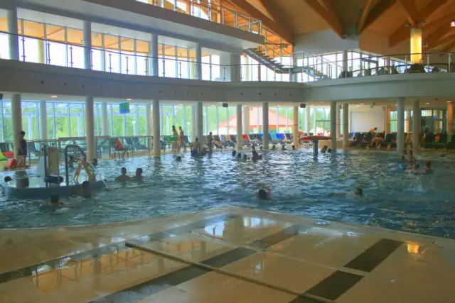 Gdzie lepiej termy Białka czy Bukowina? Porównanie atrakcji i cen