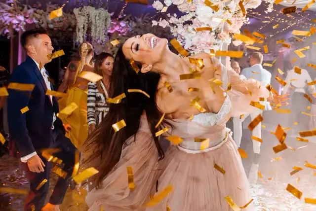 Jak używać lampy błyskowej na weselu, aby uniknąć złych zdjęć