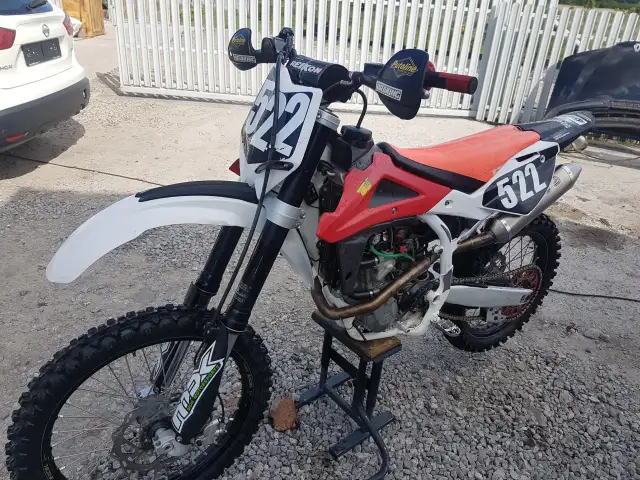 Husqvarna TC 250 ile koni - moc, osiągi i porównania z innymi modelami