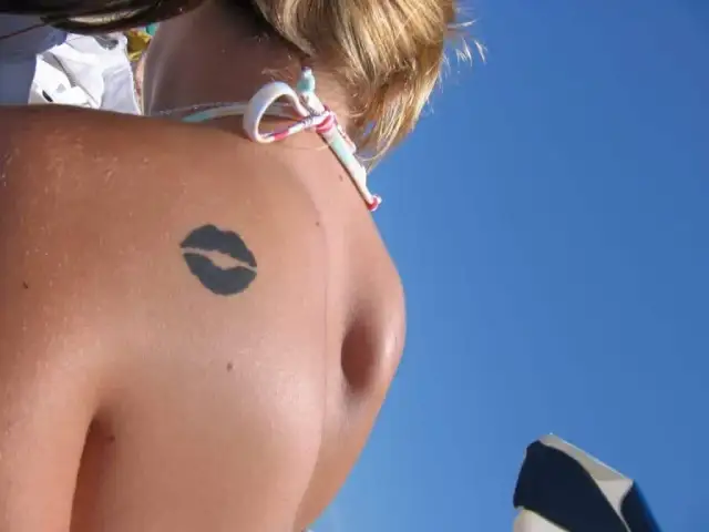 Tatuaż usta znaczenie: odkryj ukryte symbole i ich moc