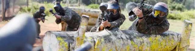 Jakie są gry terenowe? Odkryj różnorodność i korzyści z zabawy na świeżym powietrzu