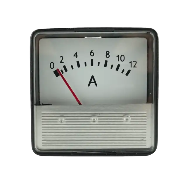 Amperomierz do prostownika: Podłącz bezpiecznie, wydłuż życie aku