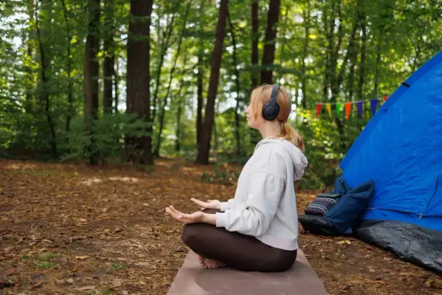 Jak rozpocząć medytację: proste kroki, które ułatwią Ci start