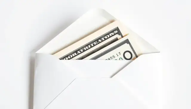 Ile w kopercie na komunię? Odpowiednie kwoty dla każdego bliskiego