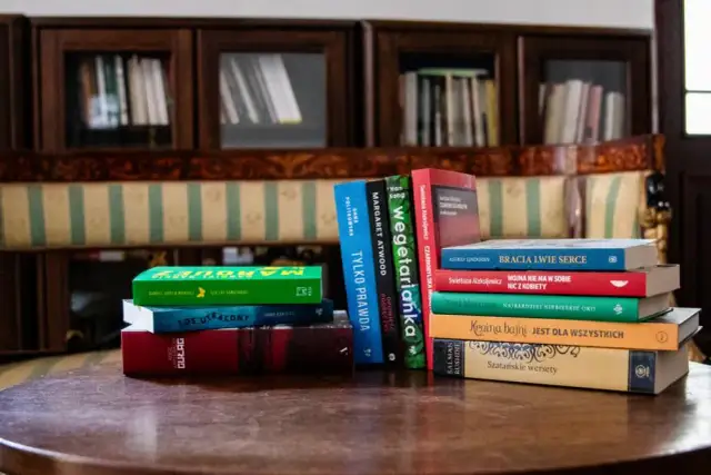 Co to jest akcja w literaturze i dlaczego jest tak ważna?