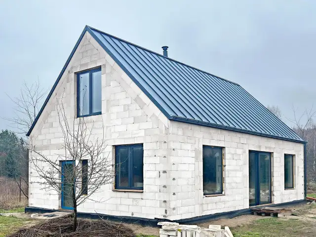 Koszt budowy altany: Jak zaplanować budżet i ile naprawdę zapłacisz?