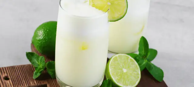 Jak przygotować flirtini drink: orzeźwiający koktajl na każdą okazję