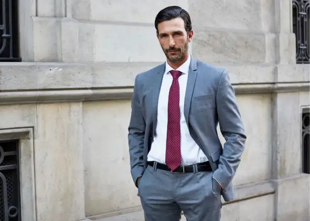 Jak się ubrać na komunię jako gość? Poradnik elegancji i taktu.