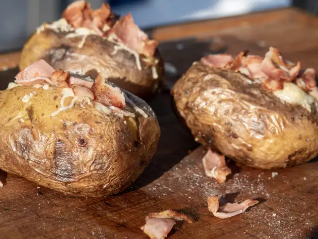 Ziemniaczki z grilla elektrycznego: najlepsze przepisy i triki na sukces