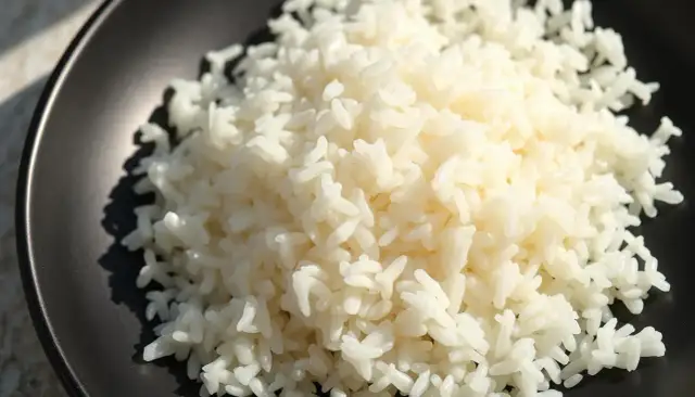 Ryż basmati jak gotować? Perfekcyjny i sypki za każdym razem!