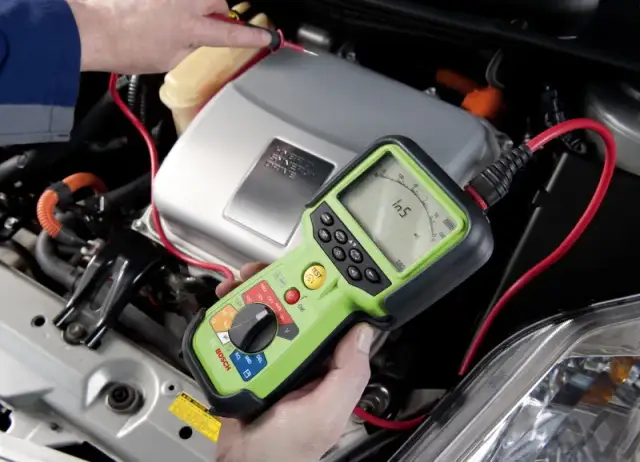 Jakie wartości poboru prądu na postoju mogą zrujnować akumulator?