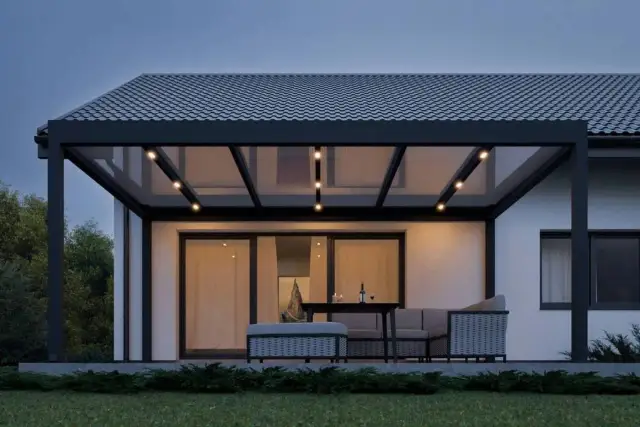 Taras: Jaki kolor poliwęglanu da Ci chłód i światło?