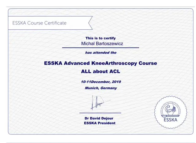 Rekonstrukcja ACL prywatnie czy na NFZ - co wybrać, by uniknąć czekania?