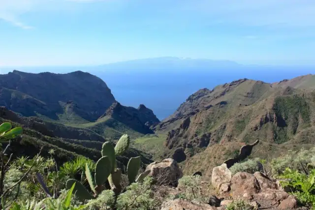 Ile się leci na Wyspy Kanaryjskie? Sprawdź czas lotu z Polski