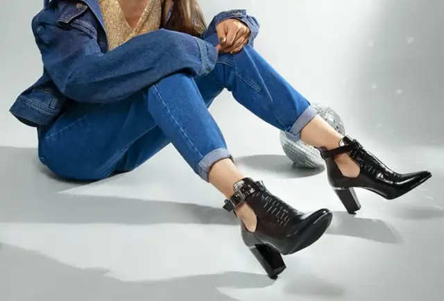 Botki na obcasie – jak je nosić i do czego pasują w różnych stylizacjach