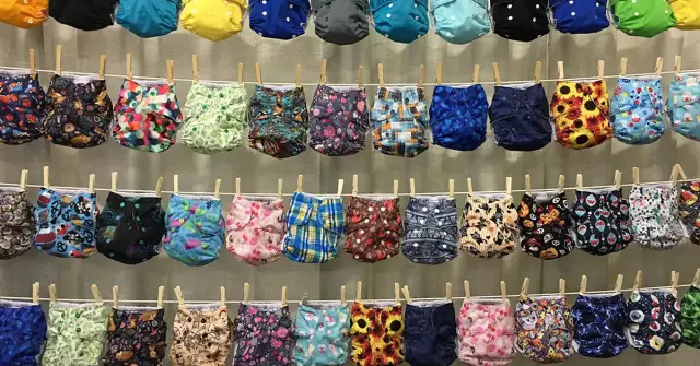 Jaki VAT na Pampersy? Odkryj, ile naprawdę zapłacisz za pieluchy