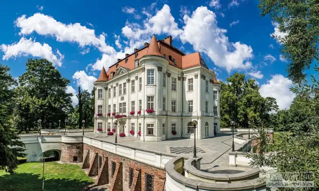 Leśnica Wrocław: Zamek, Park, spływy Twój plan na weekend!