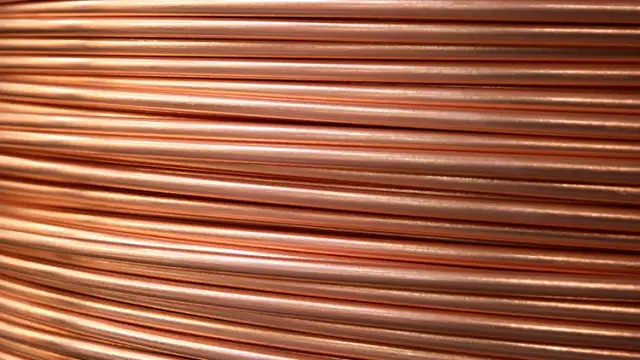 Ile kosztuje miedź z kabli? Sprawdź ceny i różnice w jakości