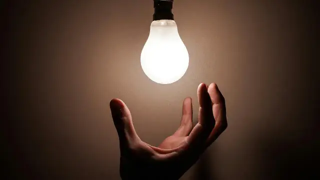 Czy kościół płaci za prąd? Odkryj ukryte koszty energii elektrycznej