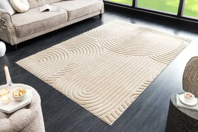 Beige Teppiche für das Wohnzimmer: Stil und Pflege leicht gemacht
