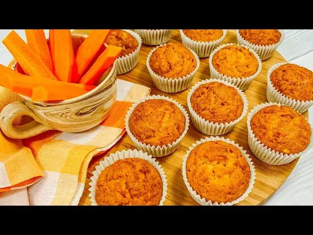 Jak zrobić babeczki marchewkowe bez cukru - prosty przepis i 3 warianty