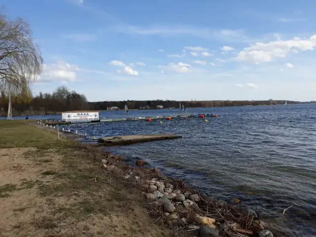 Jezioro Kierskie - piękne miejsce na wędkowanie i relaks w Poznaniu