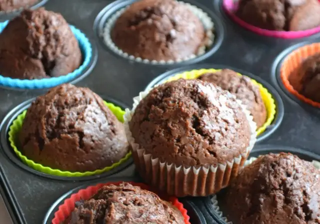 Jak zrobić babeczki czekoladowe - prosty przepis na pyszne wypieki