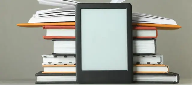 Czym jest literatura faktu? Poznaj jej cechy i znaczenie w literaturze