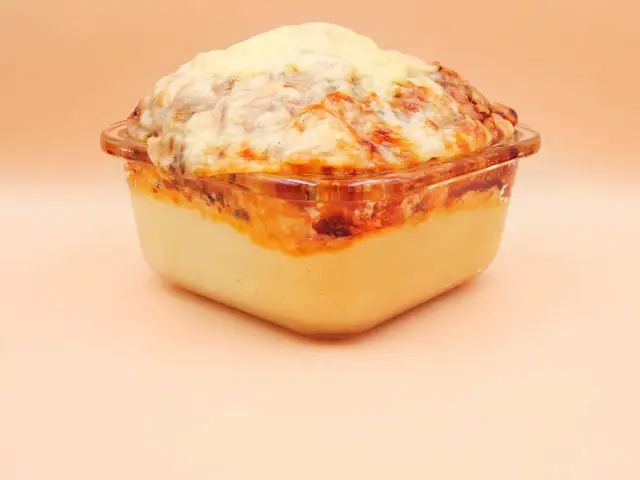 Pizza z mikrofali: Chrupiący spód w 5 minut - przepis ekspresowy