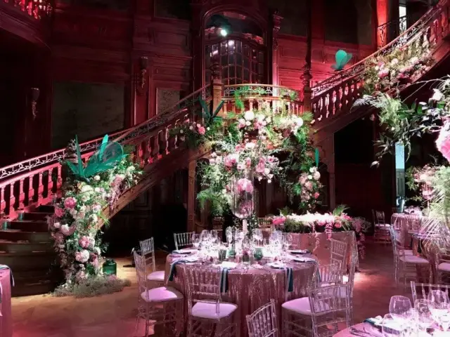 Ślub w Pałacu Goetza Brzesko: niezapomniane wesele w zabytkowych murach