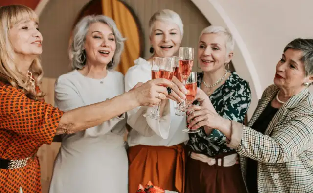 Życzenia na 70. urodziny z humorem - Jak rozbawić jubilata z klasą?