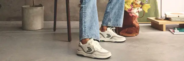 Czy trampki są modne? Odkryj najnowsze trendy w obuwiu na sezon