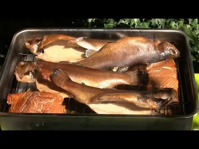 Jak uwędzić pstrąga? Mistrzowski smak w 3 krokach!