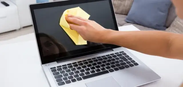 Jak oczyścić laptopa żeby szybciej chodził i uniknąć frustracji