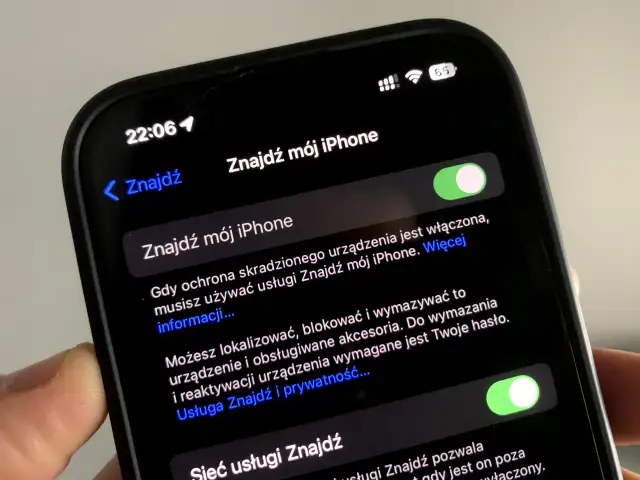 Wymiana baterii iPhone 14 Pro: Ceny, serwisy i ważne informacje