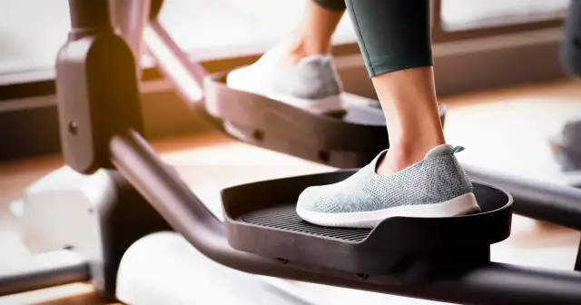 Czy cardio spala mięśnie? Poznaj prawdę i chroń masę mięśniową