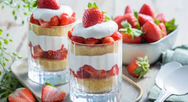 Fraises en dessert: 30+ recettes, astuces de chef & zéro gaspillage