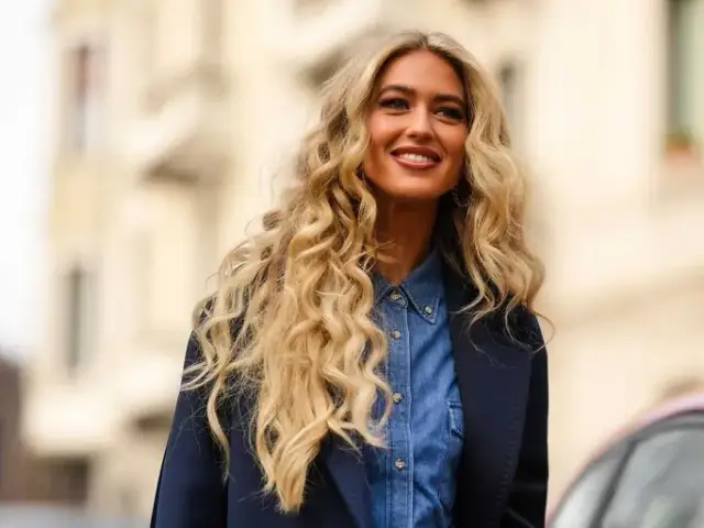 Traum-Wellen für Haare: So gelingen sie mit & ohne Hitze