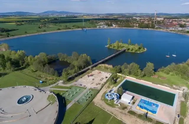 Jezioro Bielawskie: atrakcje, góry, basen planuj idealny dzień!