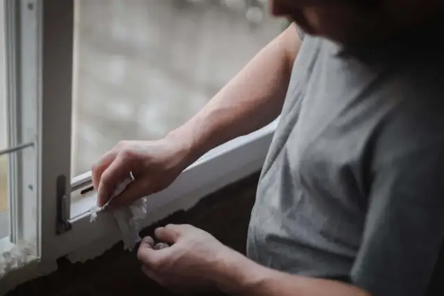 Jak zmienić kolor okien PCV bez uszkodzeń - krok po kroku