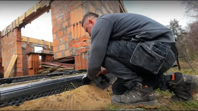 Jak zamontować listwę do folii kubełkowej i uniknąć błędów montażowych