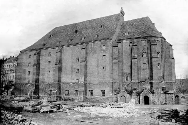 Ponad 90 kościołów w Szczecinie: Liczba, historia i architektoniczne perły.